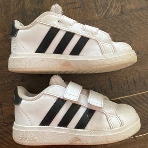 Toddler adidas Grand Court size 7
